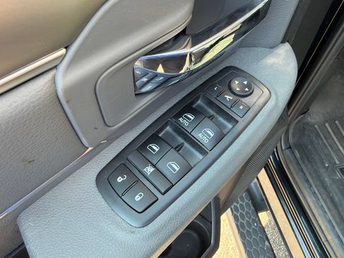 Used 2018 RAM 1500 Big Horn AWD/4WD image 25