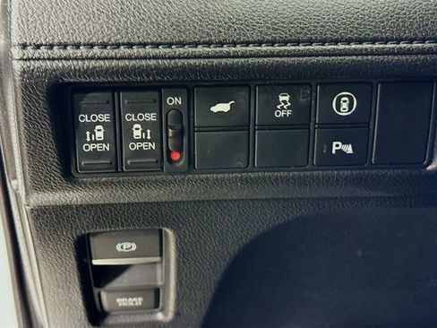 Used 2022 Honda Odyssey Elite image 10