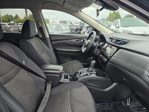 Used 2019 Nissan Rogue SV AWD/4WD image 11