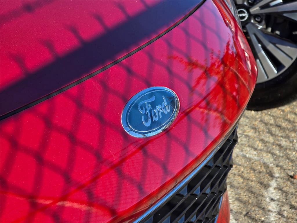 Used 2021 Ford Escape SE w/ Convenience Package FWD image 16