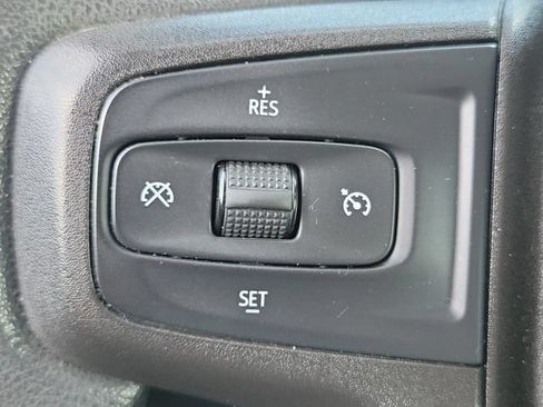 Used 2020 Chevrolet Silverado 1500 Custom w/ Custom Value Package RWD image 8