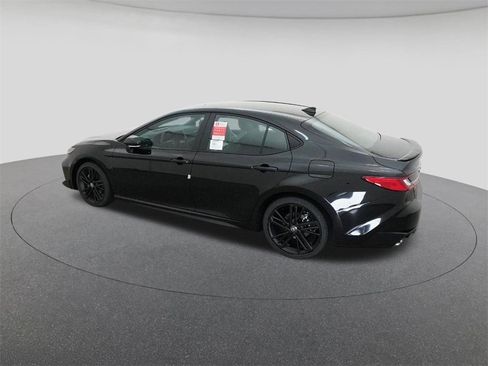 New 2026 Toyota Camry Hybrid image 4