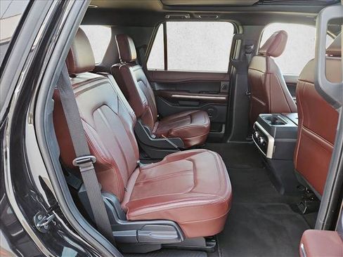 Used 2023 Ford Expedition Limited image 23