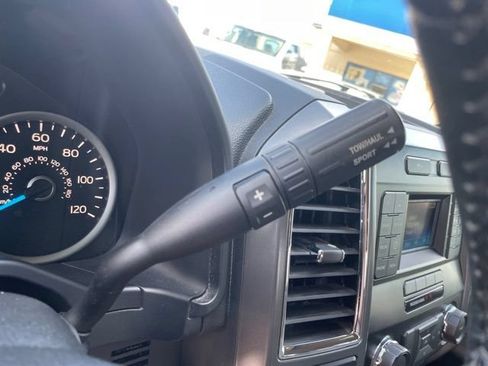 Used 2015 Ford F150 XLT AWD/4WD image 32