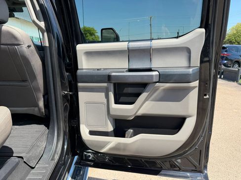 Used 2022 Ford F250 XLT w/ XLT Premium Package AWD/4WD image 12