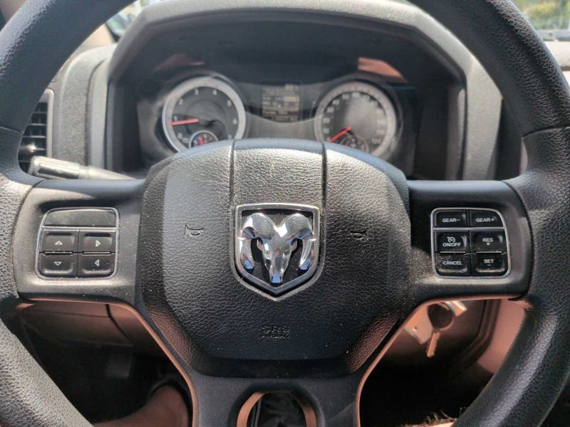 Used 2014 RAM 1500 Express RWD image 25