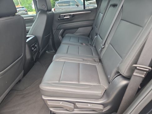 Used 2025 Chevrolet Tahoe LT AWD/4WD image 7