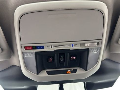 Certified 2023 Subaru Forester Limited image 35