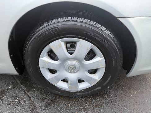 Used 2002 Toyota Camry LE image 6