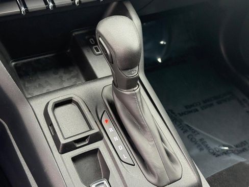 Used 2024 Chevrolet Colorado W/T image 23