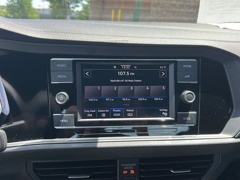 Used 2023 Volkswagen Jetta Sport FWD image 17