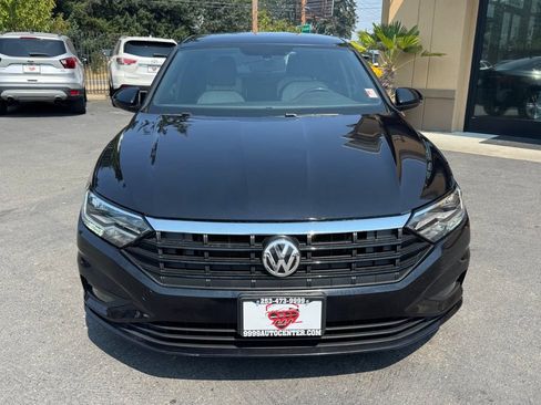 Used 2020 Volkswagen Jetta R-Line w/ R-Line Cold Weather Package FWD image 2