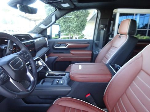 New 2026 GMC Sierra 2500 Denali Ultimate AWD/4WD image 15