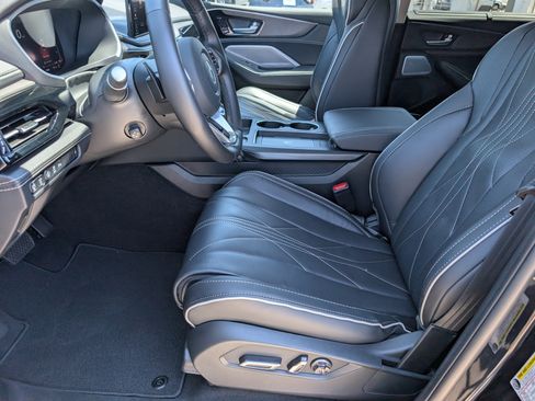 Certified 2026 Acura MDX SH-AWD w/ Advance Package image 9