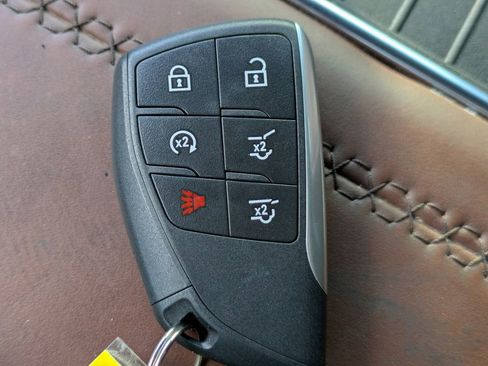 Used 2023 GMC Yukon Denali Ultimate image 38