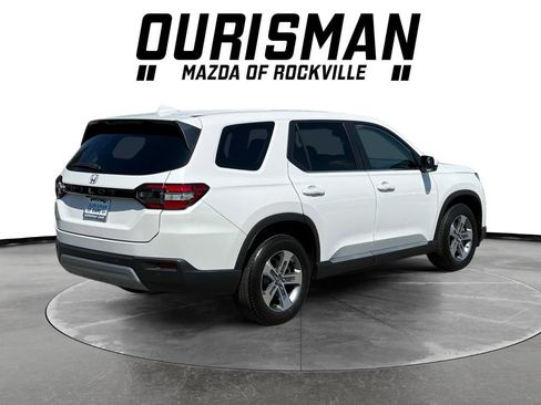 Used 2023 Honda Pilot EX-L image 6