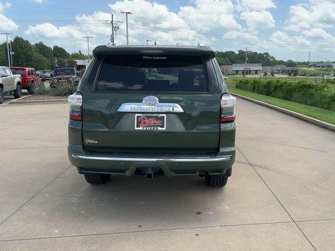 Used 2022 Toyota 4Runner Limited image 7