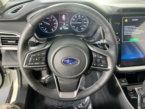 Used 2023 Subaru Outback Touring AWD/4WD image 11