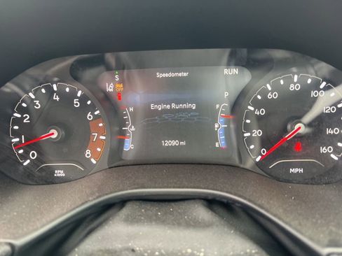 Used 2024 Jeep Compass Latitude w/ Sun and Sound Group image 12