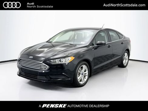 Used 2018 Ford Fusion SE w/ Fusion SE Technology Package image 1