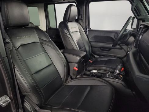 Used 2018 Jeep Wrangler Unlimited Sahara w/ Dual Top Group image 15