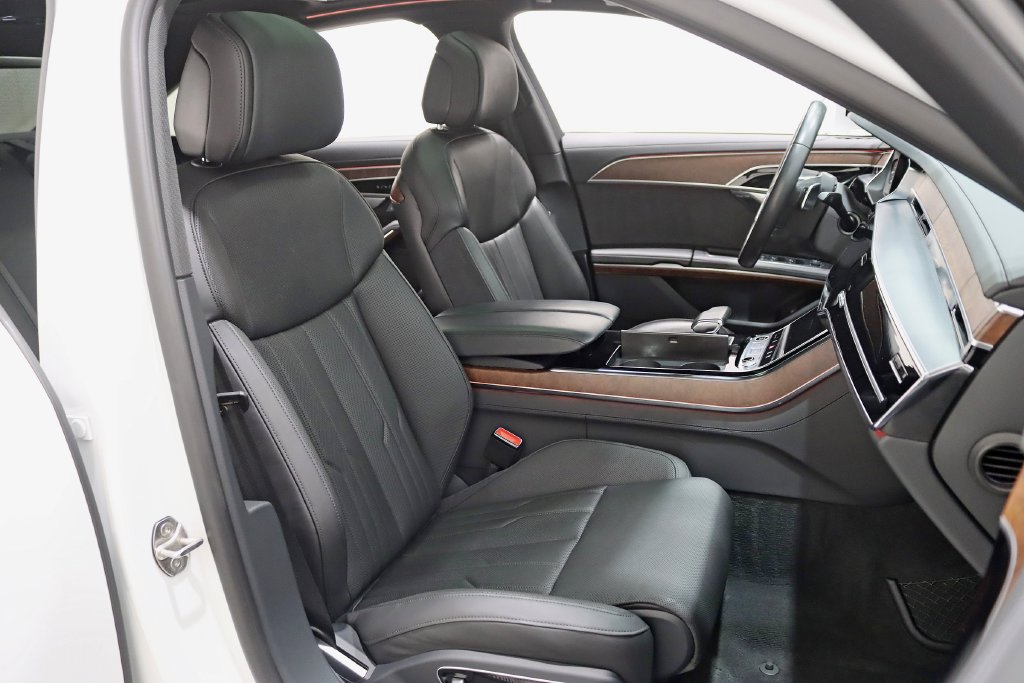 Used 2023 Audi A8 L 3.0T w/ Luxury Package AWD/4WD image 27