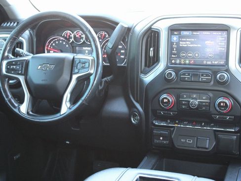 Used 2020 Chevrolet Silverado 1500 LT Trail Boss AWD/4WD image 22