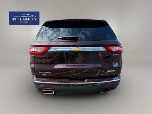 Used 2018 Chevrolet Traverse Premier w/ Driver Confidence II Package FWD image 5