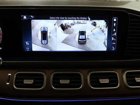 Used 2024 Mercedes-Benz GLS 450 4MATIC w/ AMG Line Exterior image 9