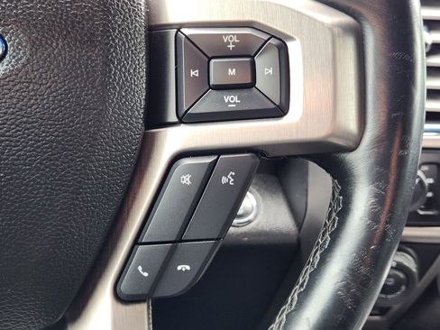 Used 2017 Ford F150 Platinum w/ Equipment Group 701A Luxury image 29