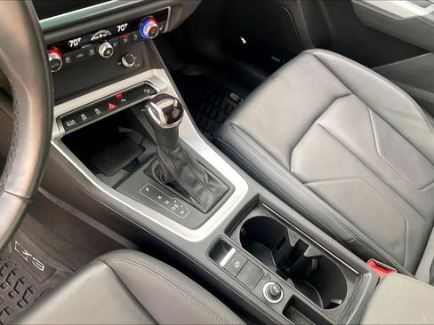 Used 2024 Audi Q3 2.0T Premium Plus image 16