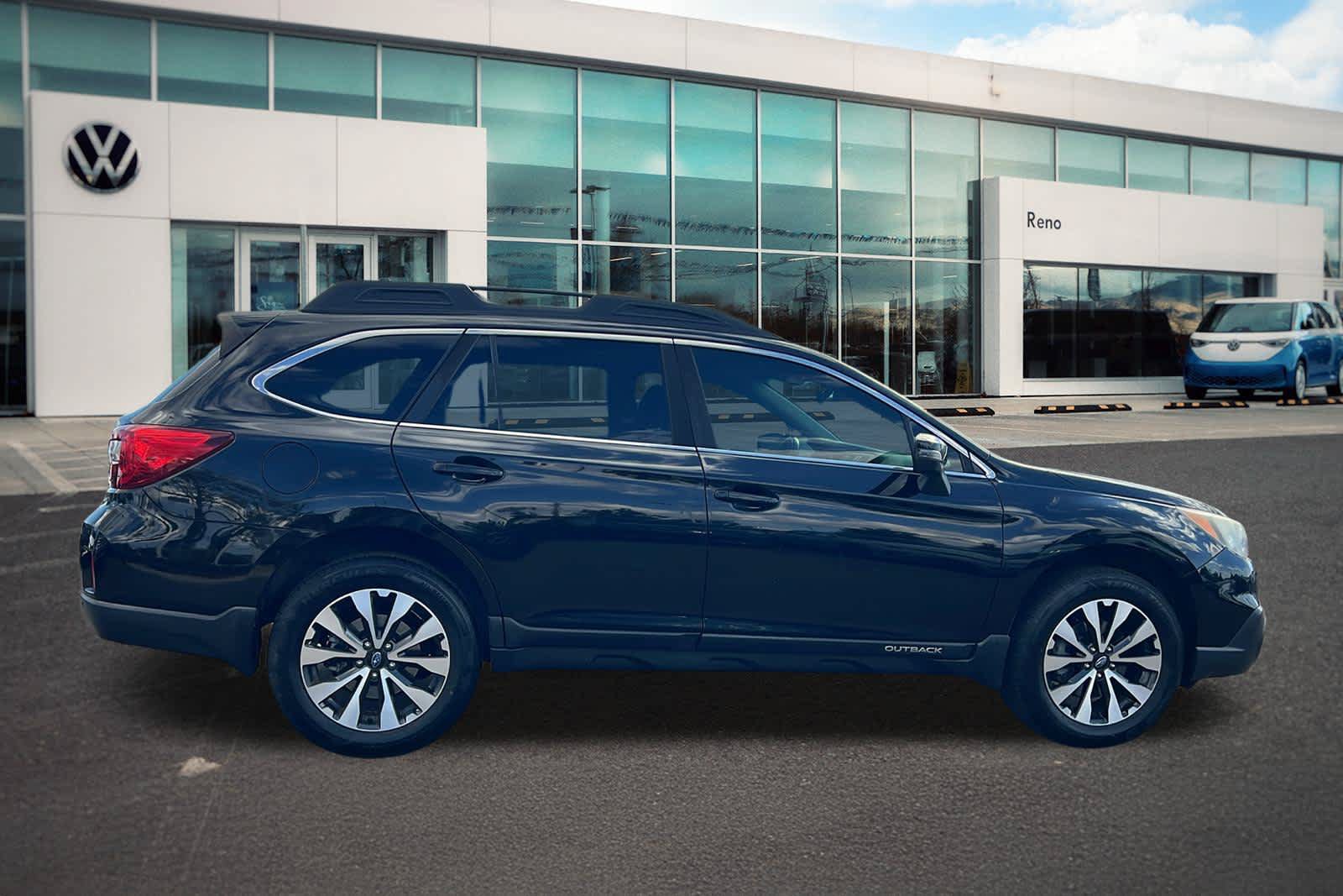 Used 2017 Subaru Outback 2.5i Limited AWD/4WD image 4