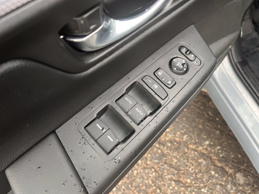 Used 2026 Honda CR-V Sport image 11
