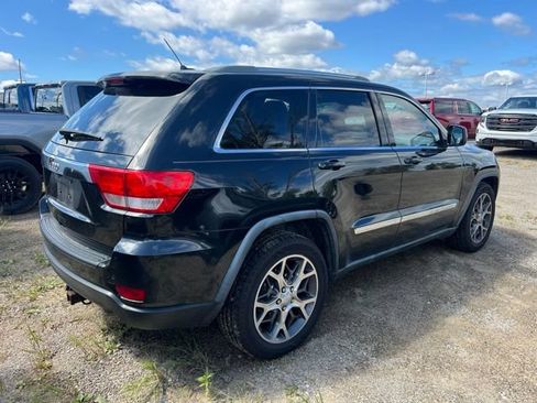 Used 2011 Jeep Grand Cherokee Laredo AWD/4WD image 4