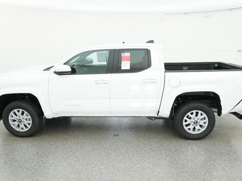 New 2025 Toyota Tacoma SR5 RWD image 9
