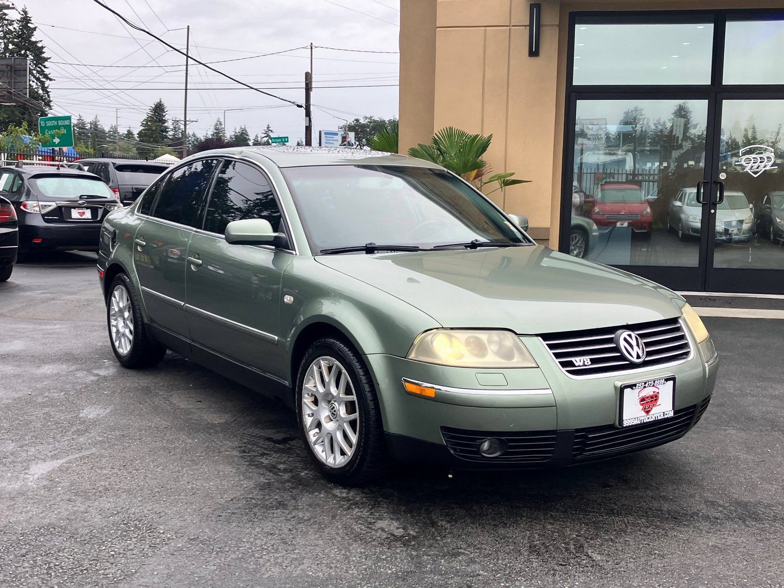Used 2003 Volkswagen Passat W8 AWD/4WD image 2