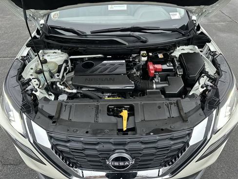 Certified 2022 Nissan Rogue SV w/ SV Premium Package image 38