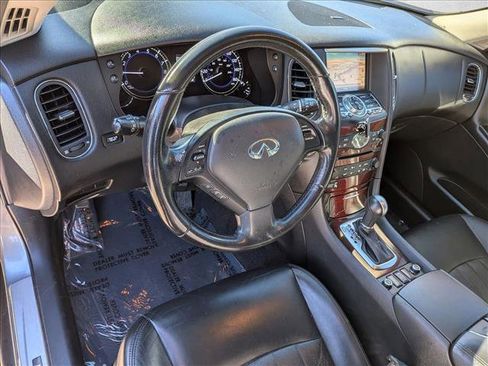 Used 2015 INFINITI QX50 Journey w/ Premium Package image 10