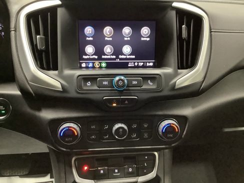 Used 2023 GMC Terrain SLE w/ Driver Convenience Package image 16