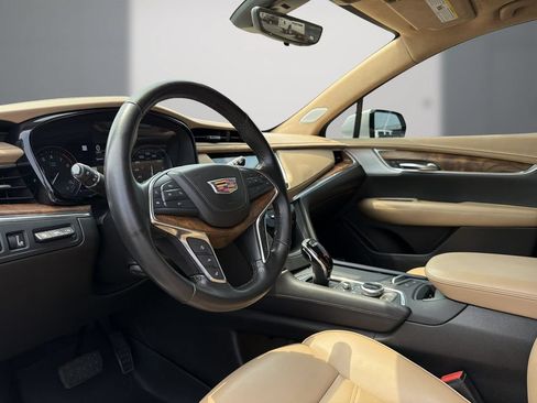 Used 2021 Cadillac XT5 Premium Luxury w/ Platinum Package FWD image 13