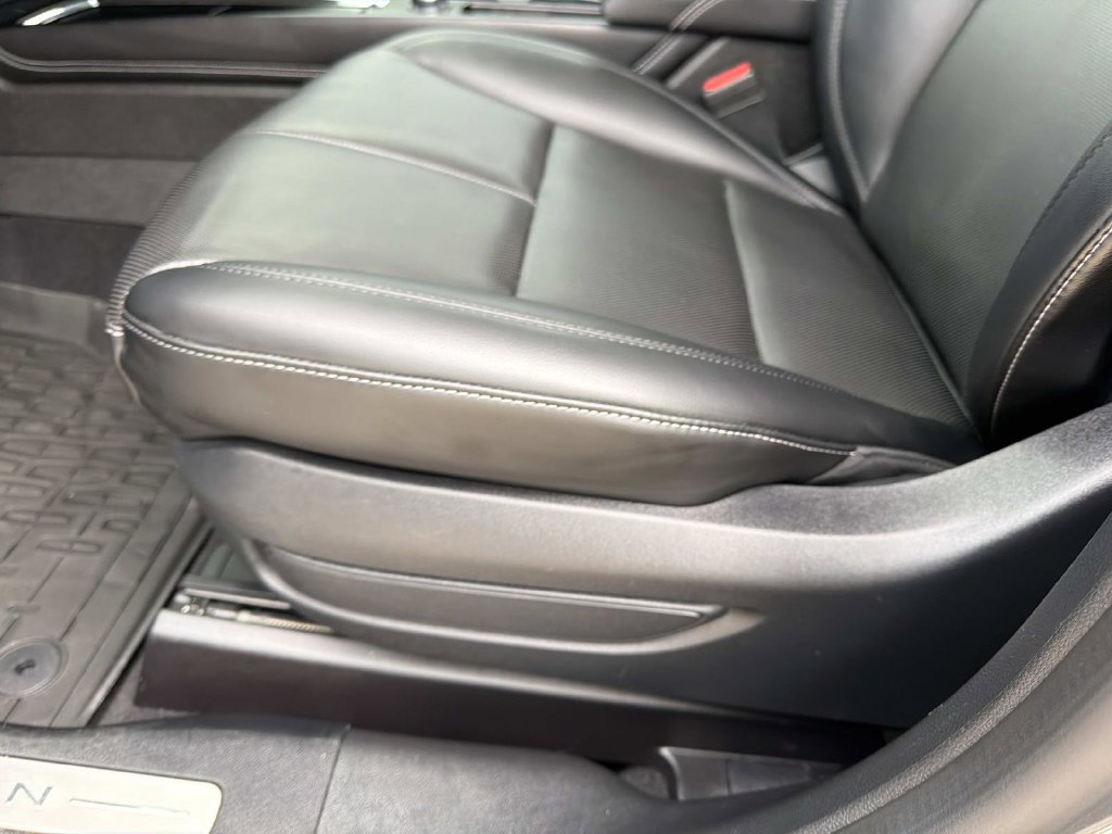 Used 2024 Lincoln Corsair AWD w/ Equipment Group 101A image 19