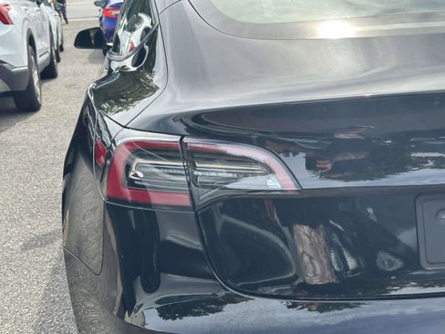 Used 2021 Tesla Model 3 Long Range image 10