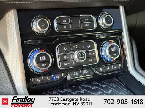 Used 2023 GMC Yukon Denali AWD/4WD image 30