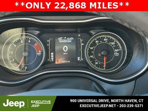 Used 2022 Jeep Cherokee Latitude w/ Sun & Sound Group image 14