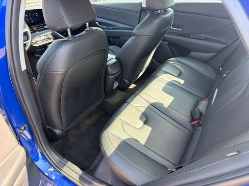 Used 2025 Hyundai Elantra Limited FWD image 21