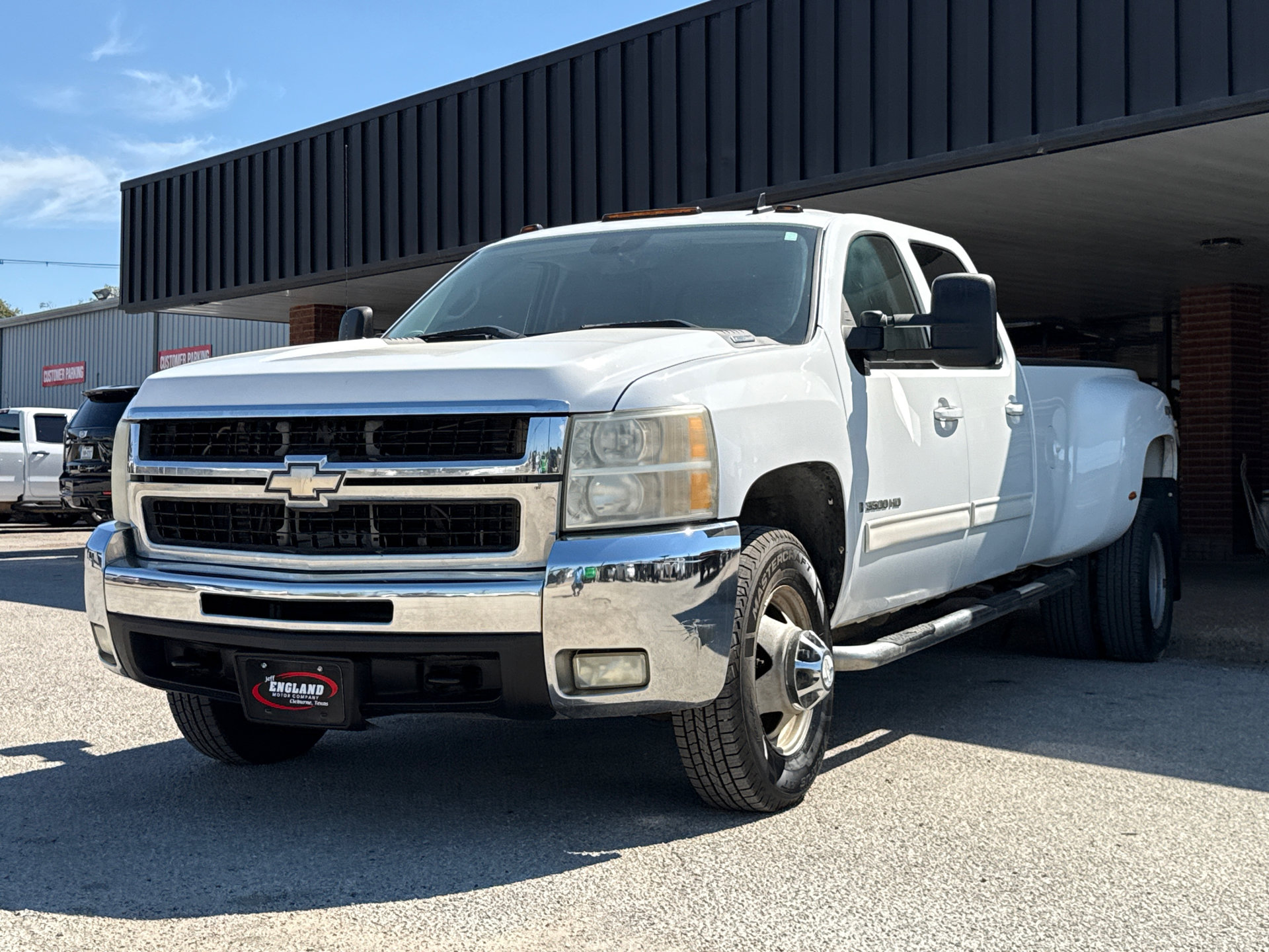 Used 2009 Chevrolet Silverado 3500 LTZ w/ LTZ Plus Package AWD/4WD image 3