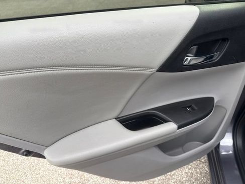 Used 2014 Honda Accord EX-L image 21