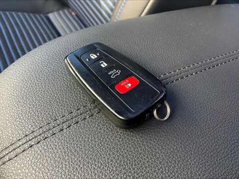Used 2021 Toyota RAV4 XSE AWD/4WD image 14