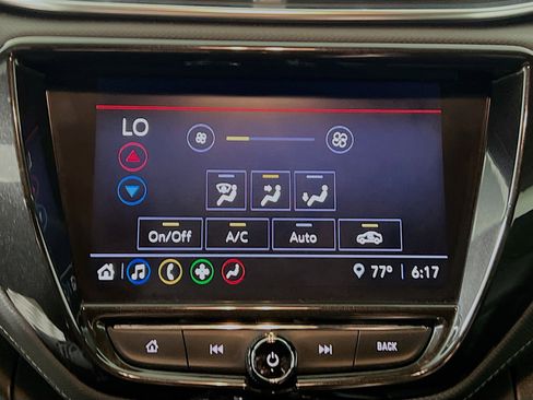 Used 2021 Chevrolet TrailBlazer ACTIV w/ Convenience Package image 27