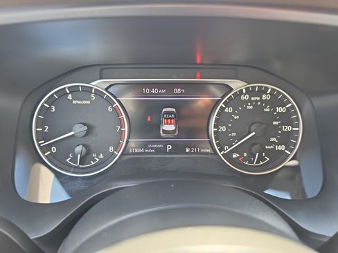 Used 2023 Nissan Rogue SV FWD image 28